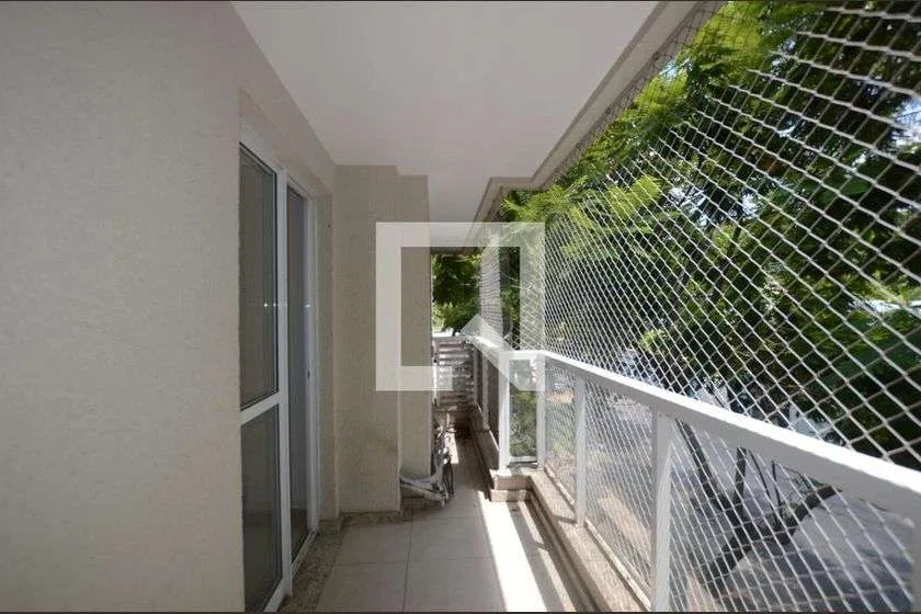 4-bedroom apartment in a building with a gym — photo 21