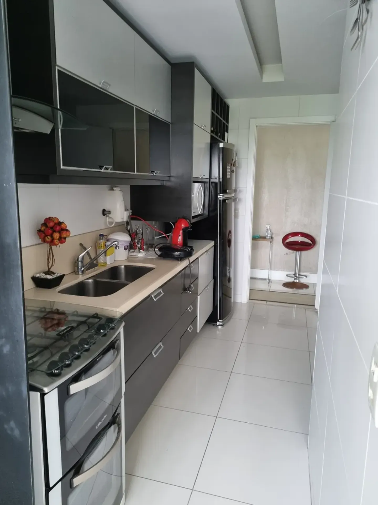 Apartamento mobiliado com 3 quartos e cozinha separada — photo 25