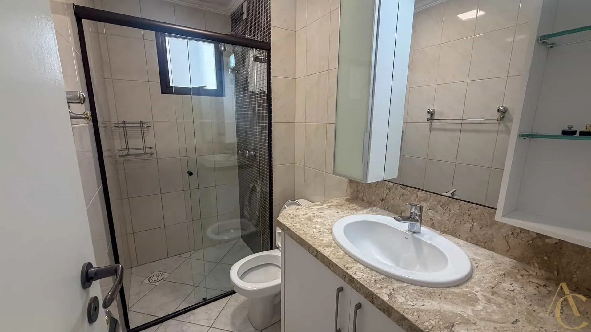 Apartamento amueblado de 115 m² con 3 habitaciones y suite — photo 13