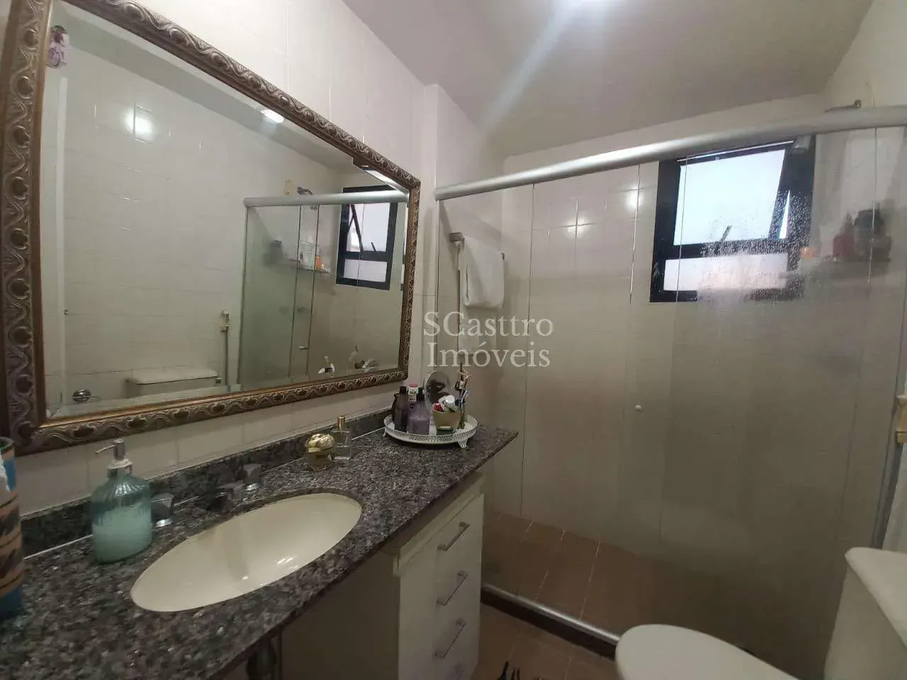 Furnished apartment with 3 bedrooms and 3 bathrooms — photo 30
