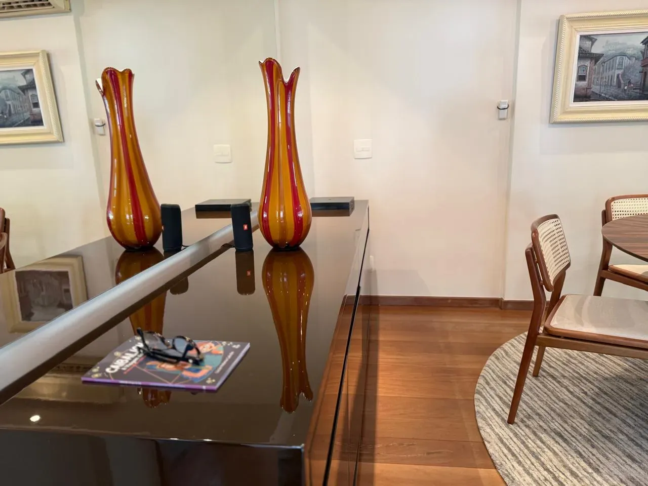 Furnished 470 m² house with 4 en-suite bedrooms and pool — photo 2