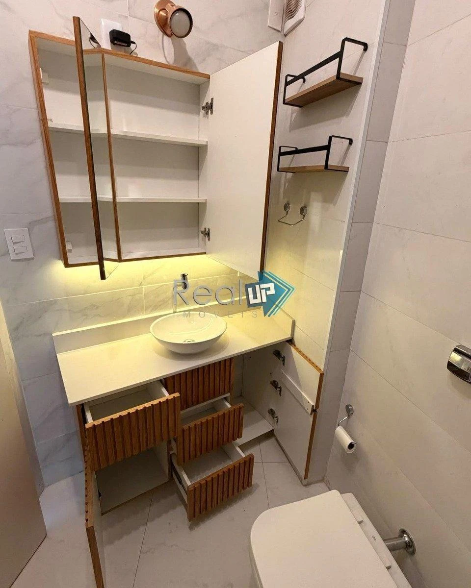 Apartment, 52 m², with floor-to-ceiling windows — photo 20