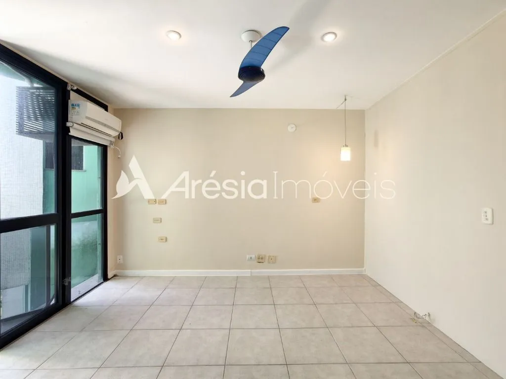 3-bedroom apartment with a bathtub — photo 12