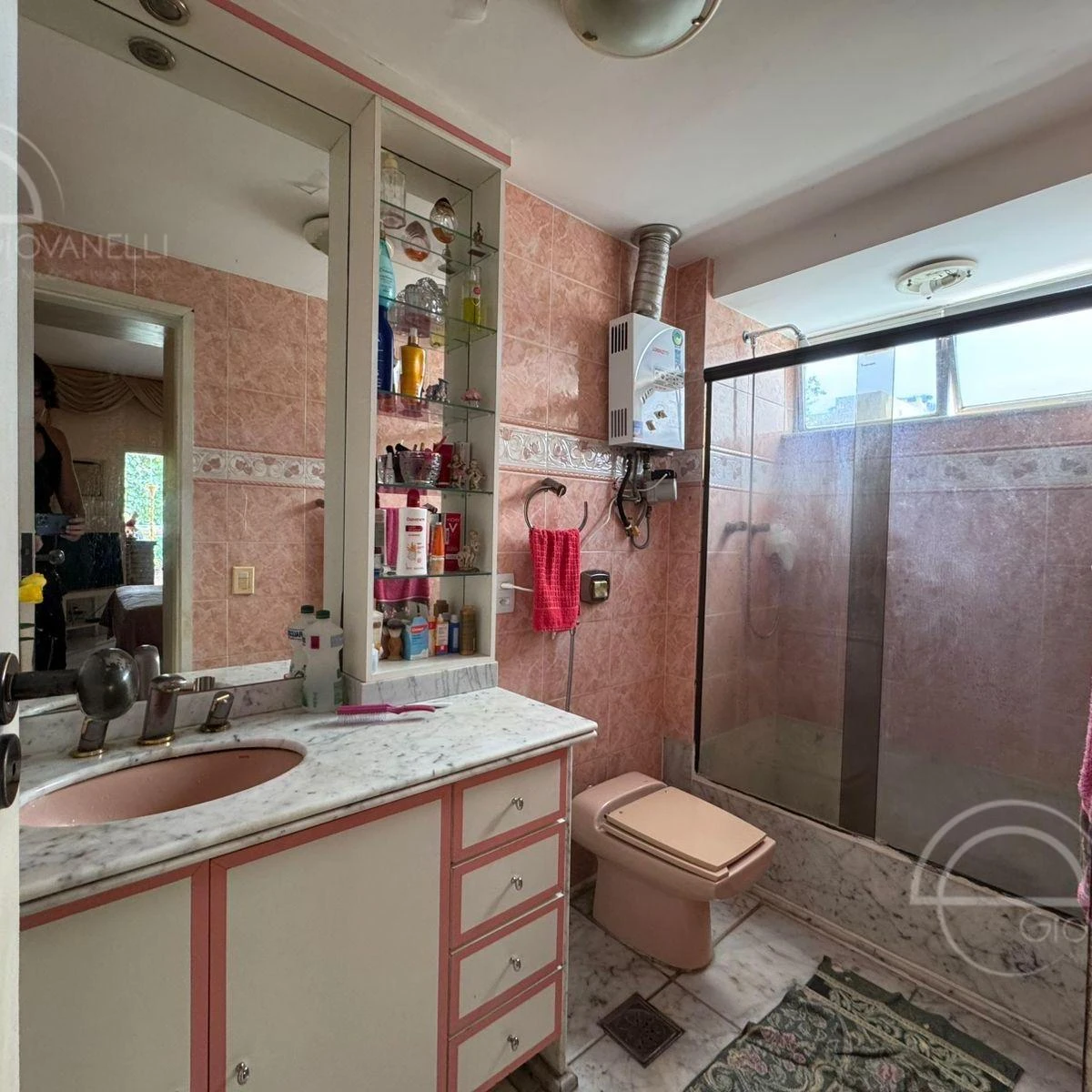 Furnished apartment, 162 m², with a grill on the balcony — photo 21