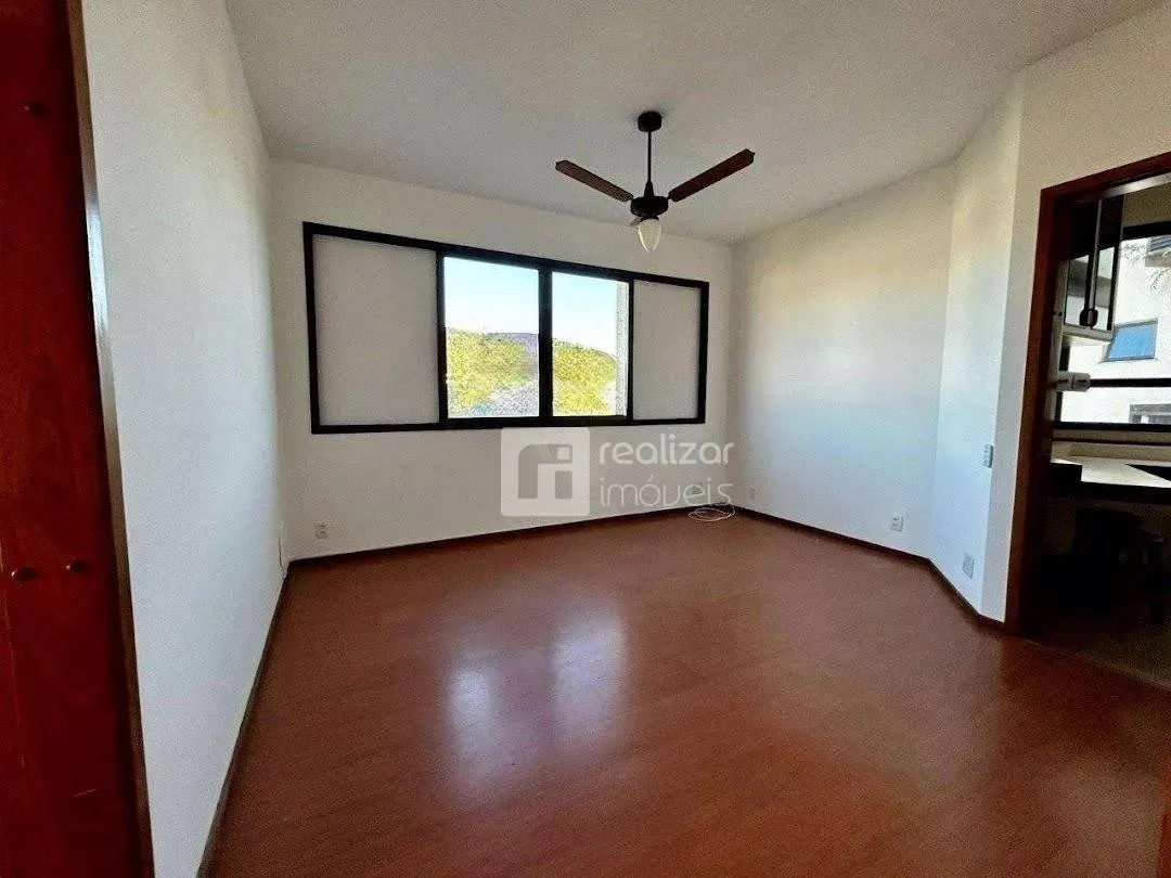 4-bedroom apartment with 3 en-suite baths and 303 m² — photo 19
