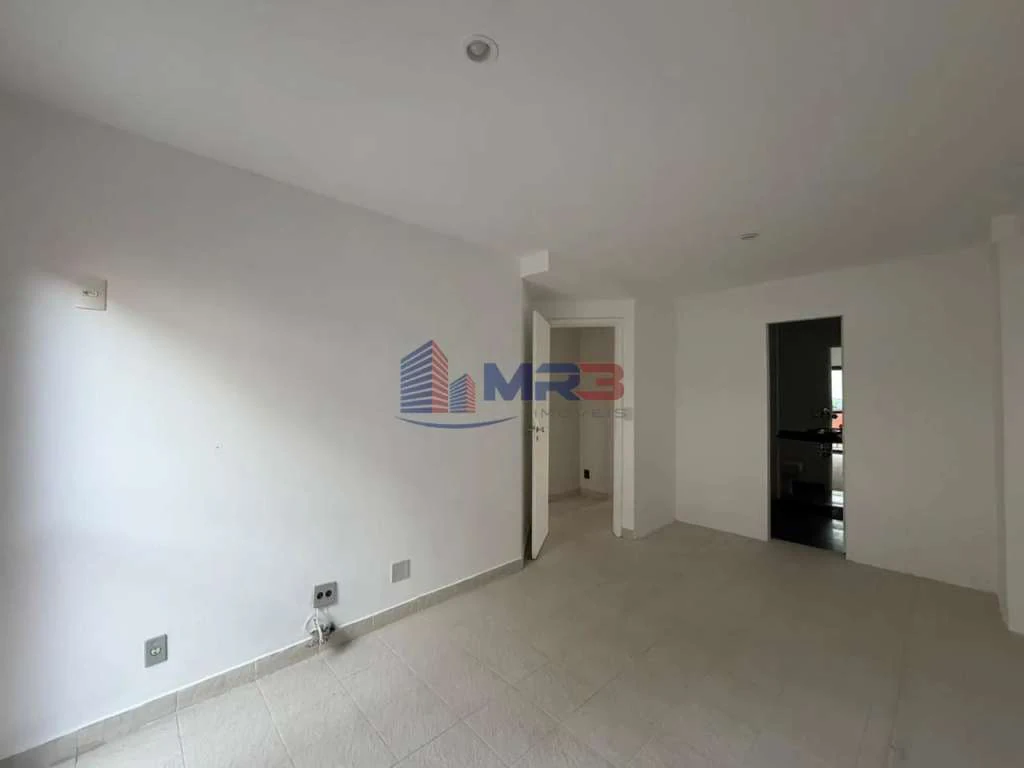 Top-floor apartment with 2 bedrooms and private BBQ — photo 22