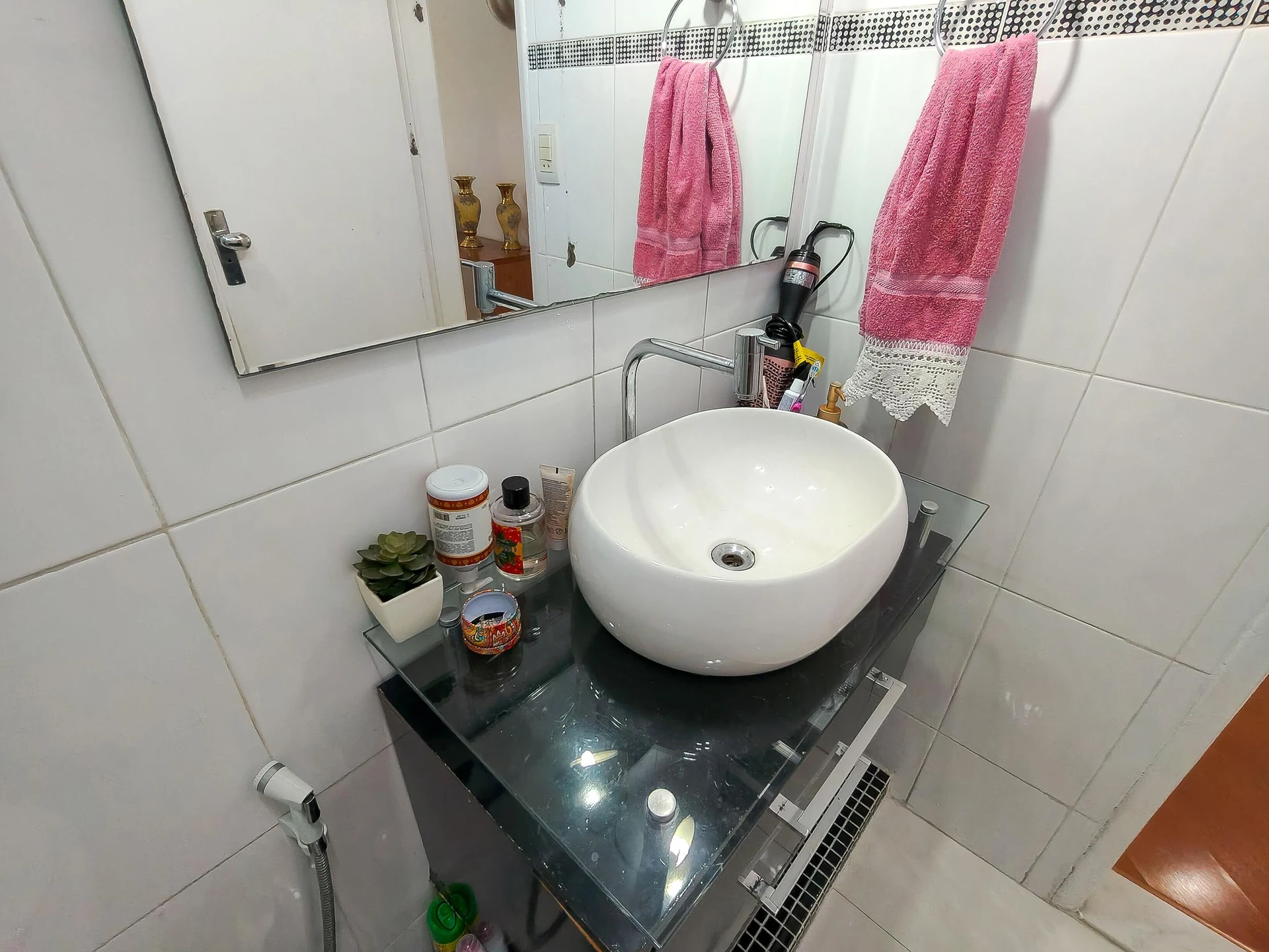 Furnished apartment, 54 m², with a home office — photo 23
