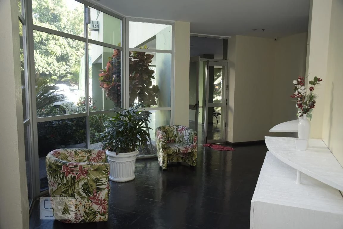 Furnished apartment, 37 m², with a washing machine — photo 26