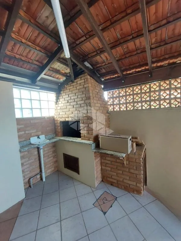 210 m² rental house with 4 bedrooms and a grilled balcony — photo 4