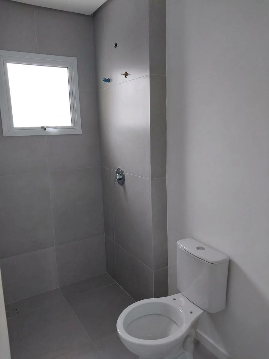 Unfurnished house with 3 bedrooms and 2 bathrooms — photo 6