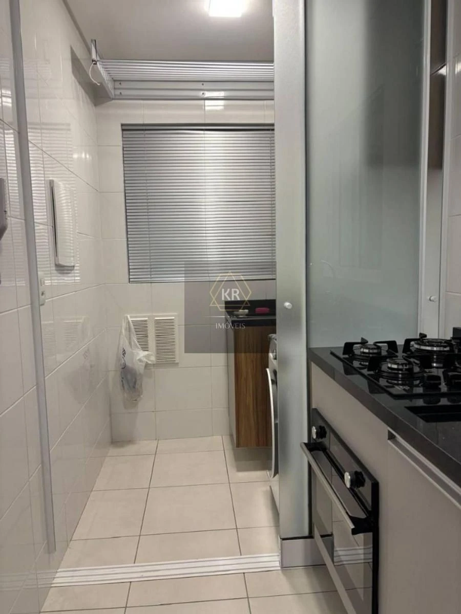 Glass-enclosed balcony in a 2-bedroom apartment, 60 m² — photo 2