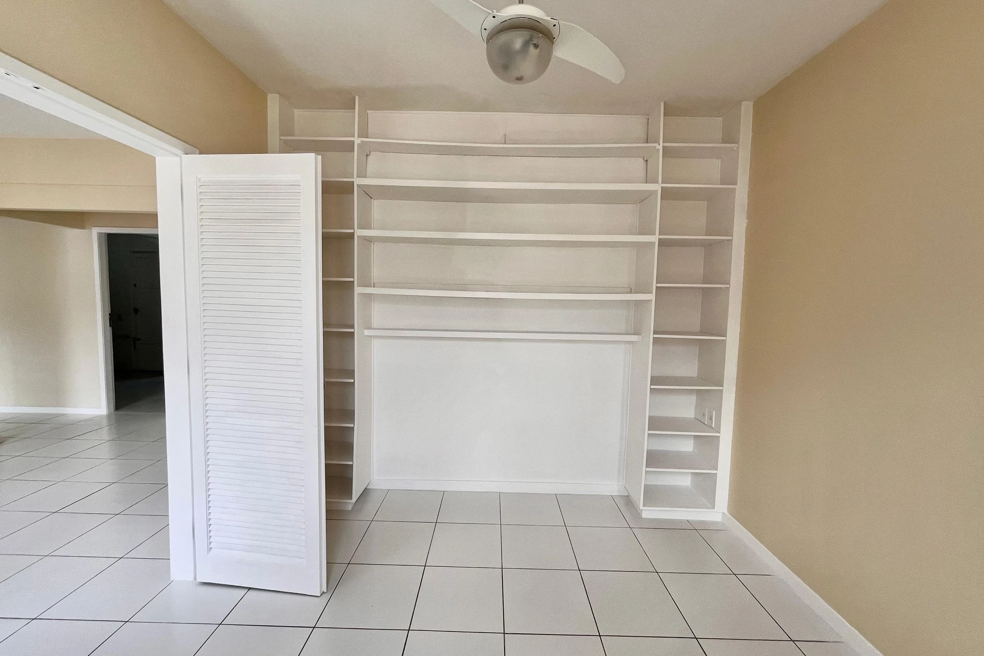 Unfurnished 2-bedroom rental apartment with 2 baths — photo 53