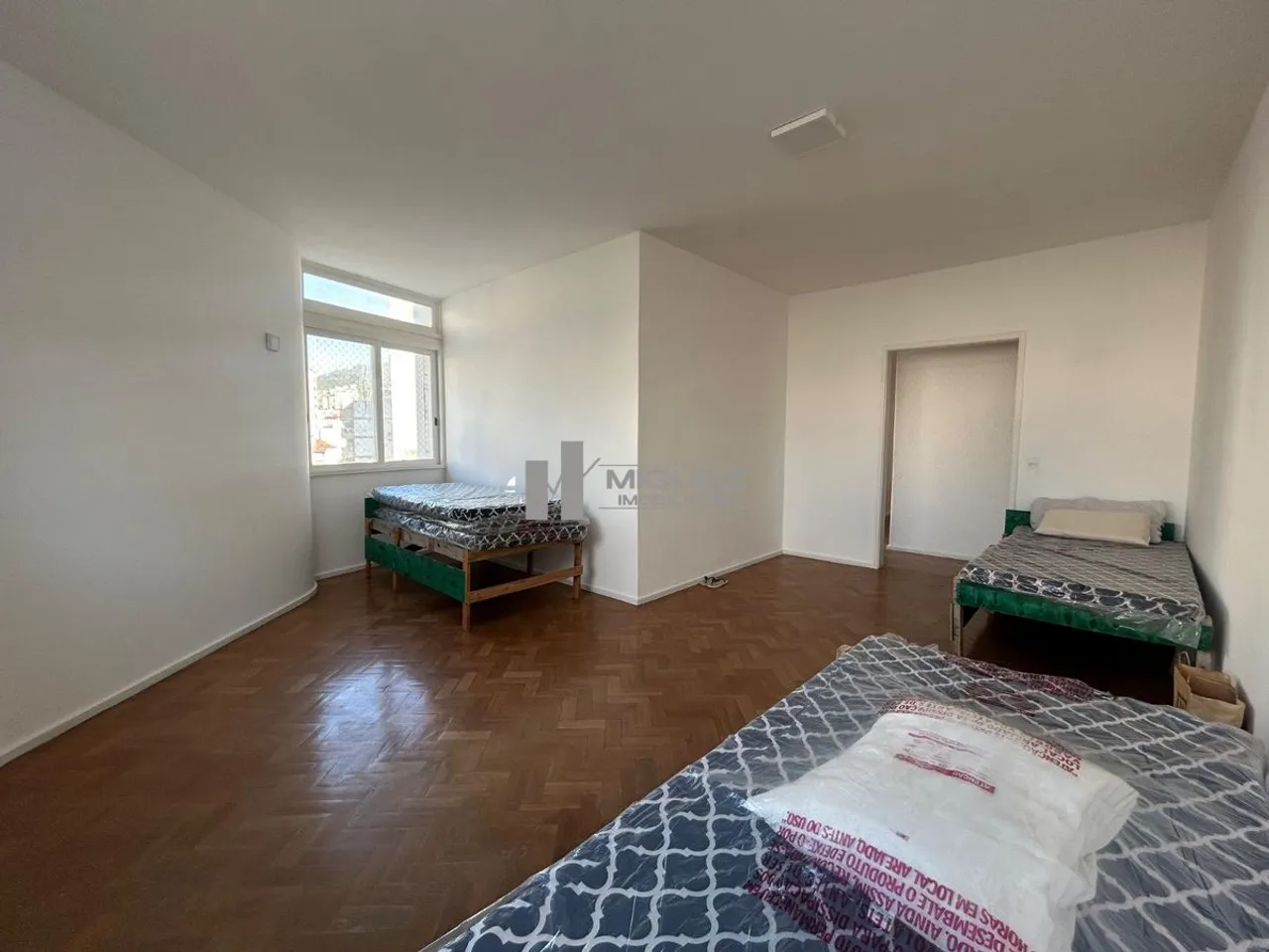 3-bedroom, 3-bath apartment with 1 parking space — photo 5