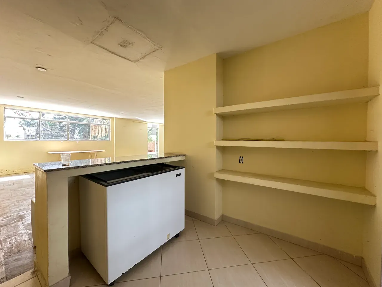 4-bedroom apartment with a mountain view — photo 21