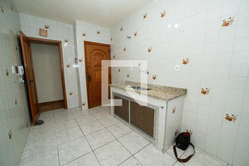 90 m² apartment with a park view and a bathtub — photo 17