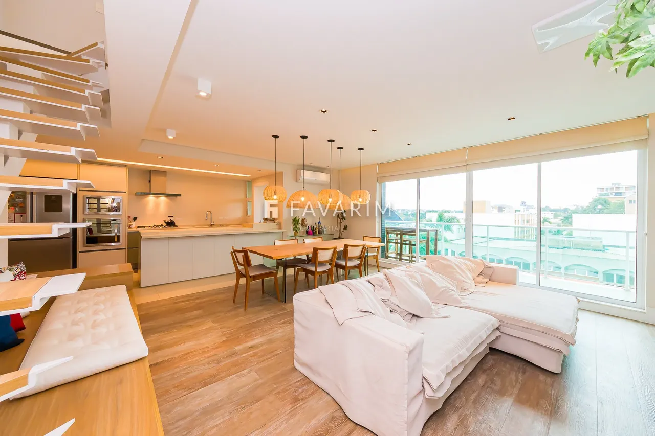 Furnished duplex apartment with an enclosed balcony