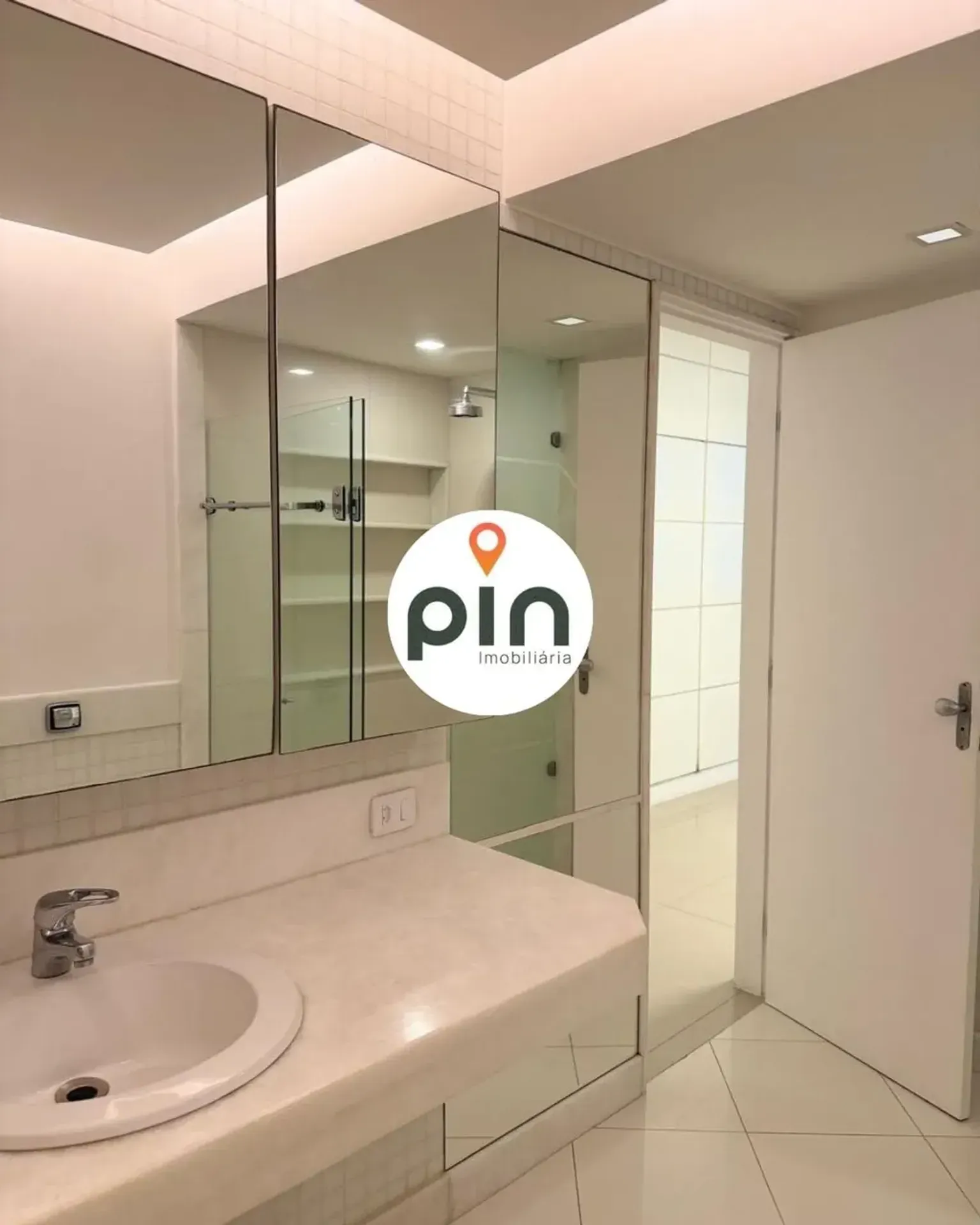 Apartamento para locação com 4 quartos e piso de madeira — photo 7