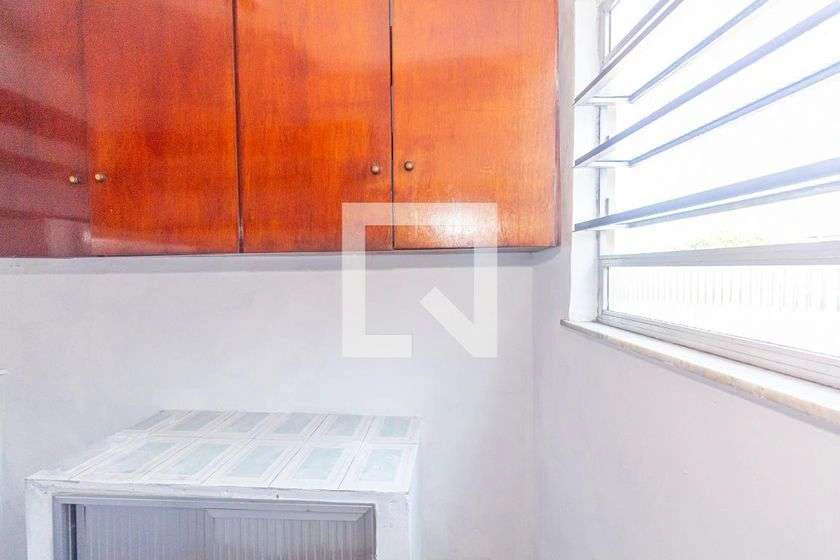 Apartamento de 72 m² com 2 quartos e cozinha separada — photo 14