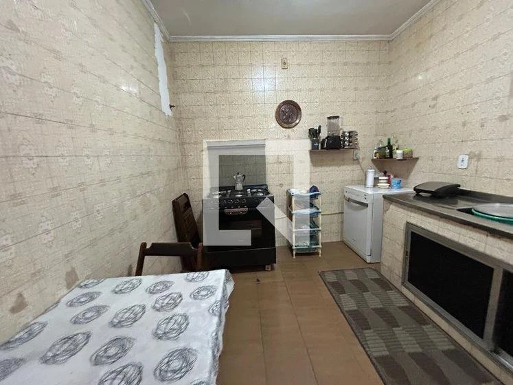 270 m² house with a glass-enclosed balcony and a dryer — photo 24