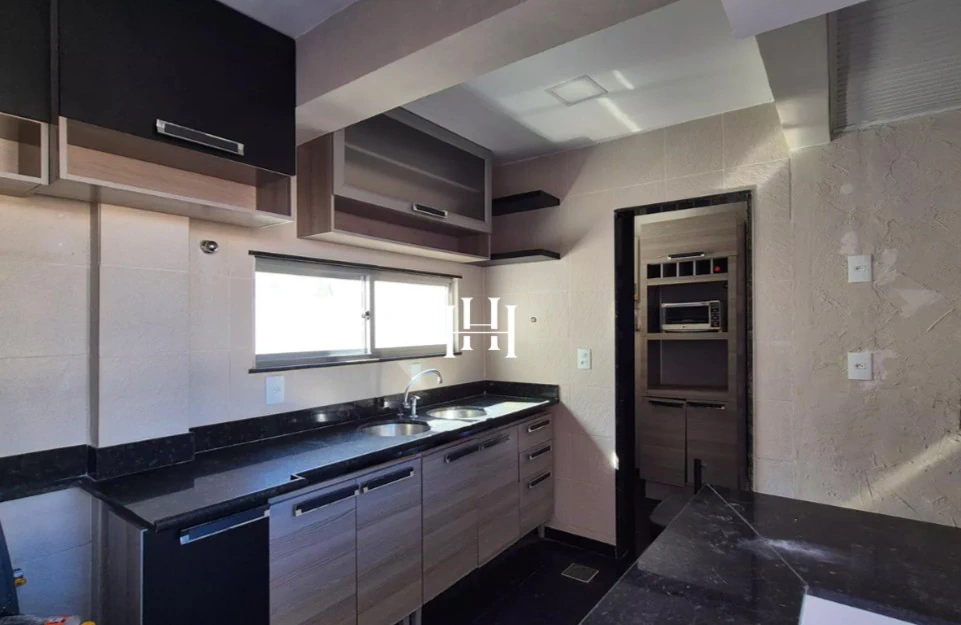 180 m² apartment with 2 bedrooms and integrated open kitchen — photo 7