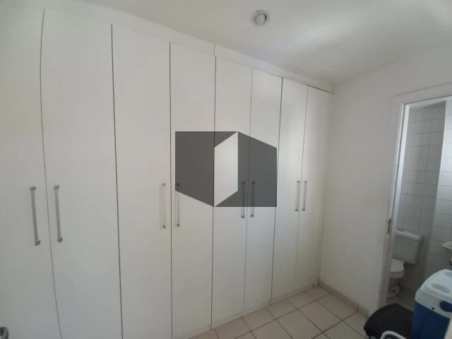 Furnished apartment with open-plan kitchen and 3 bedrooms — photo 24