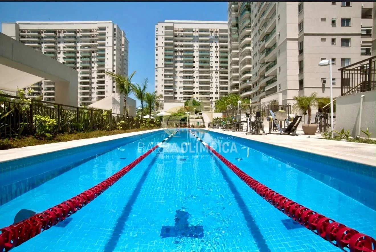 2-bedroom apartment with a walk-in closet in Rio de Janeiro — photo 13