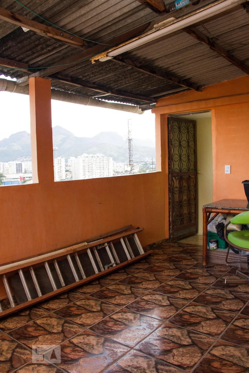 Casa mobiliada com 4 quartos e 4 banheiros — photo 32