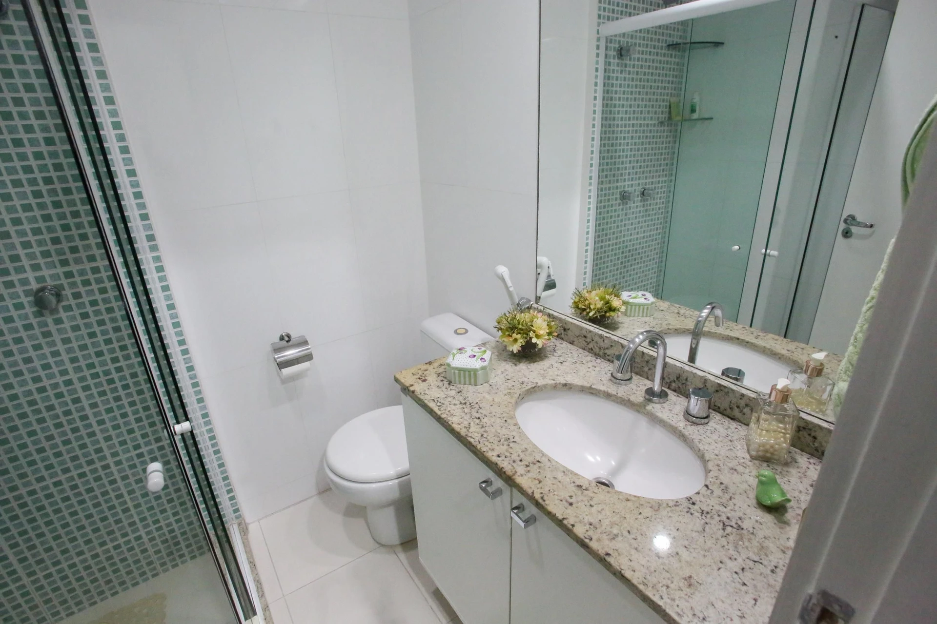 Apartamento mobiliado com 4 quartos e varanda — photo 18