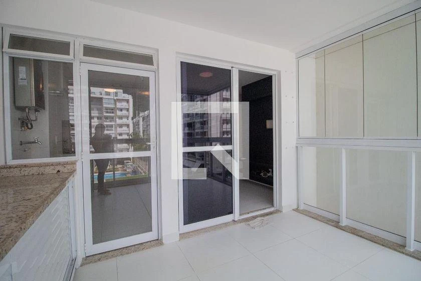Apartment, 92 m², with a glass-enclosed balcony — photo 6