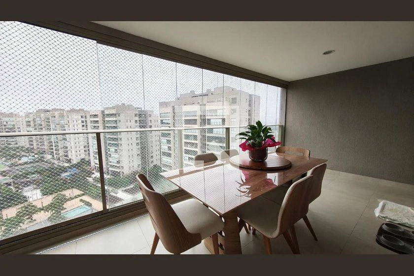 Панорамные окна и 3 спальни: квартира 123 м² — photo 13