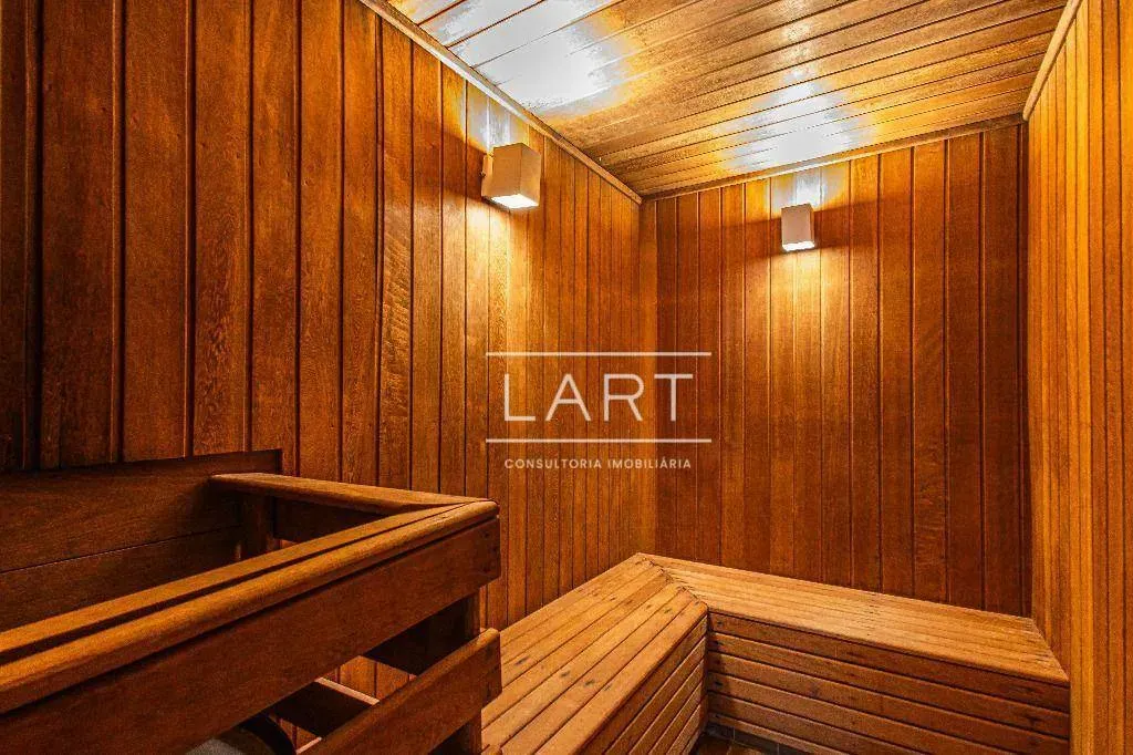 Apartamento com 2 dormitórios e varanda de vidro — photo 45