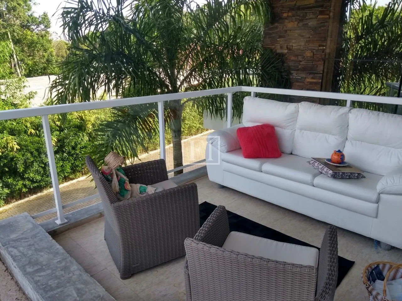 Furnished house, 450 m², with floor-to-ceiling windows — photo 59