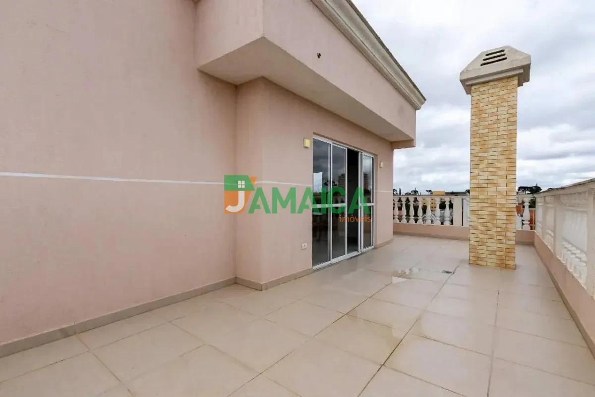 Balcony with a grill in a 2-bedroom apartment, 52 m² — photo 26