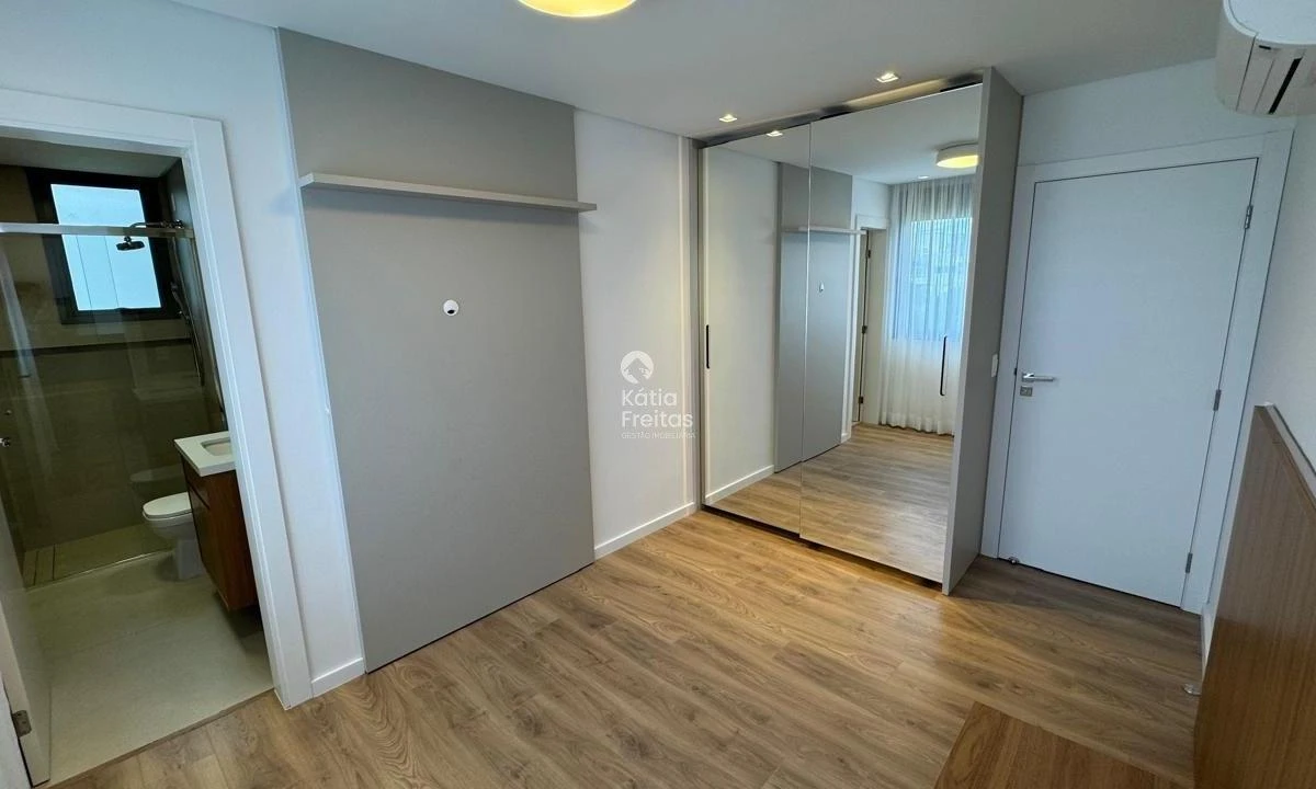 132 m² unfurnished apartment with 3 en-suites — photo 20