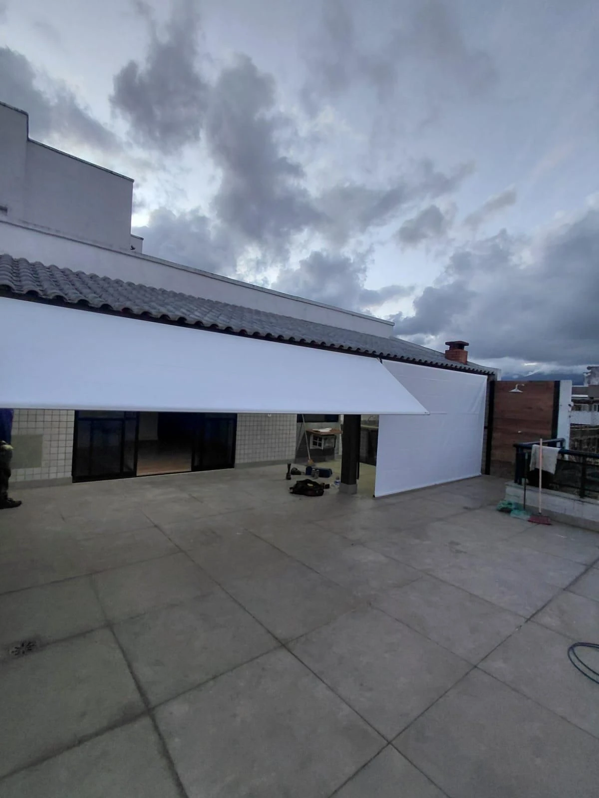 3-bedroom apartment with a balcony and built-in BBQ — photo 26