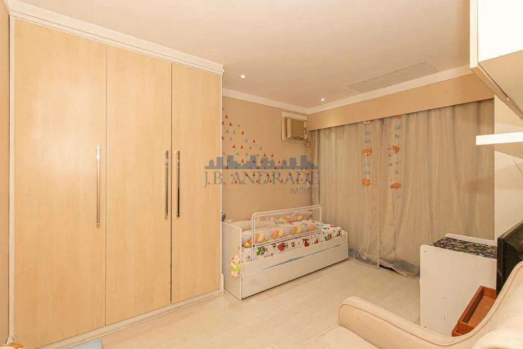 4-bedroom apartment in a building with a sauna — photo 23