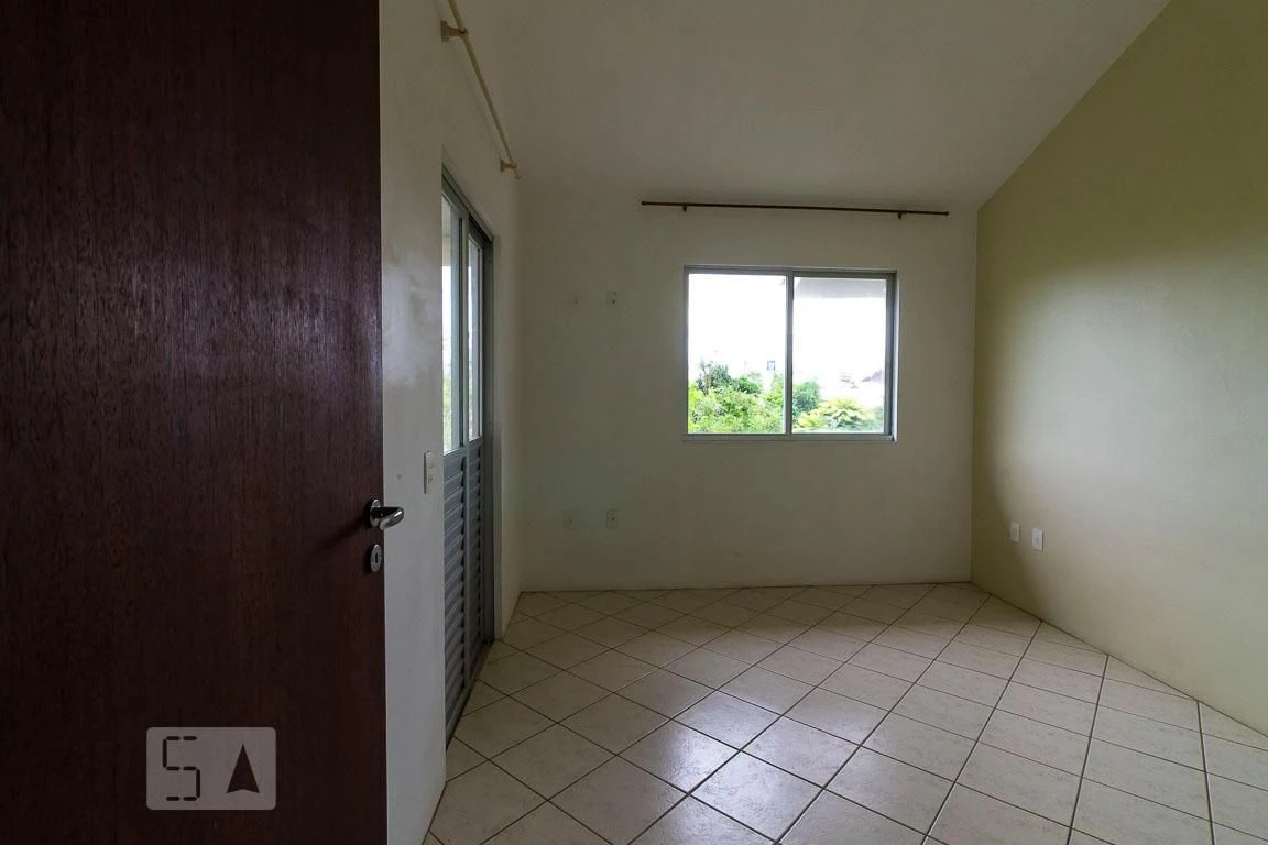One-bedroom house with a garden in Florianópolis — photo 16