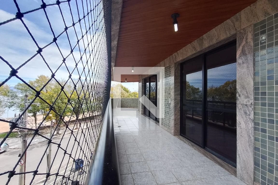 4-bedroom apartment with a water view in Rio de Janeiro — photo 60