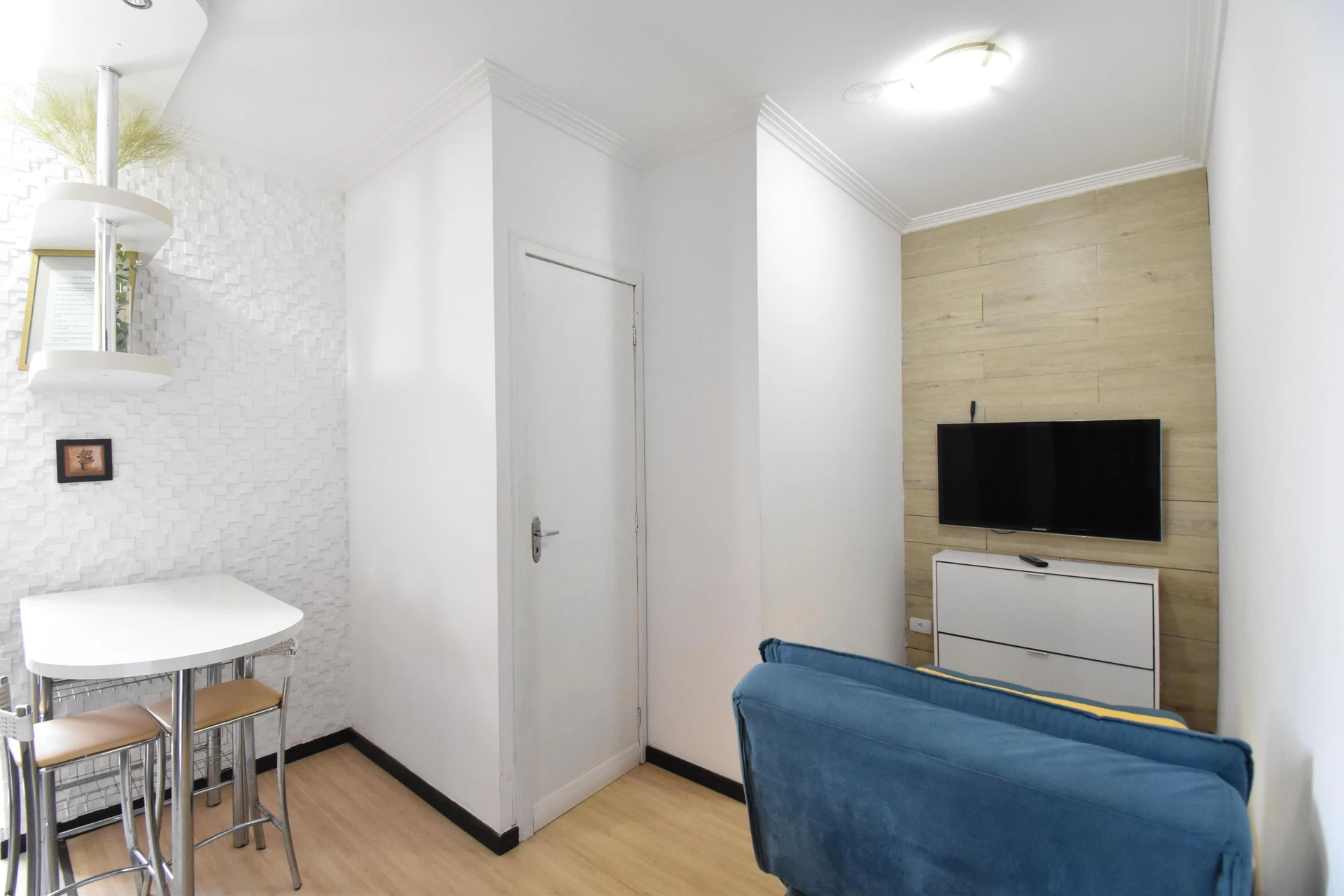 Furnished studio with 1 bedroom and 1 bathroom