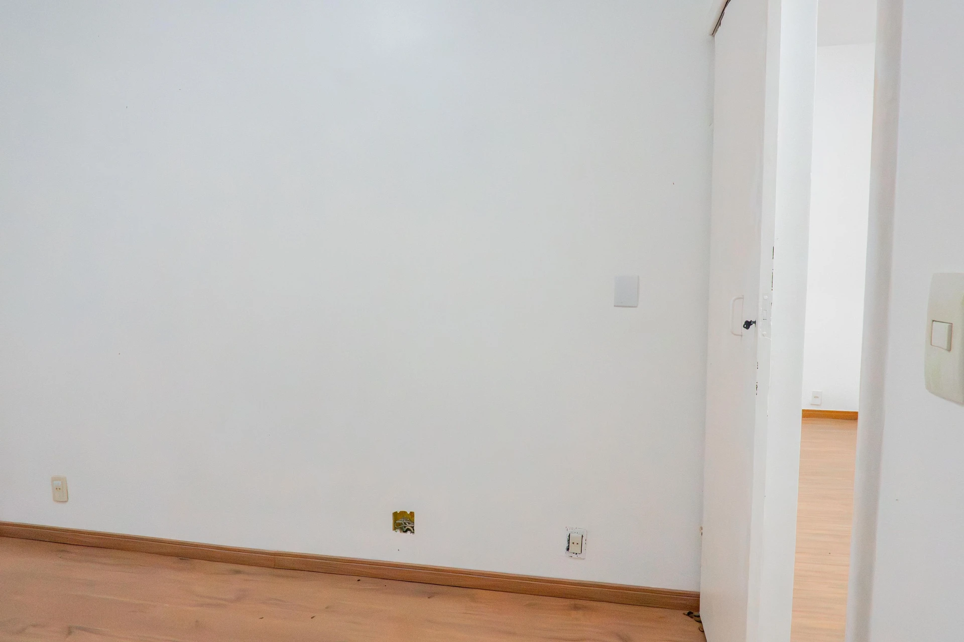 Apartment, 46 m², with wood or laminate floors — photo 20
