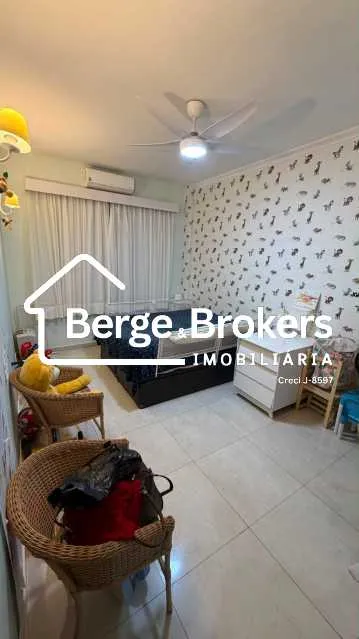 Furnished 3-bedroom apartment with 3 bathrooms — photo 15