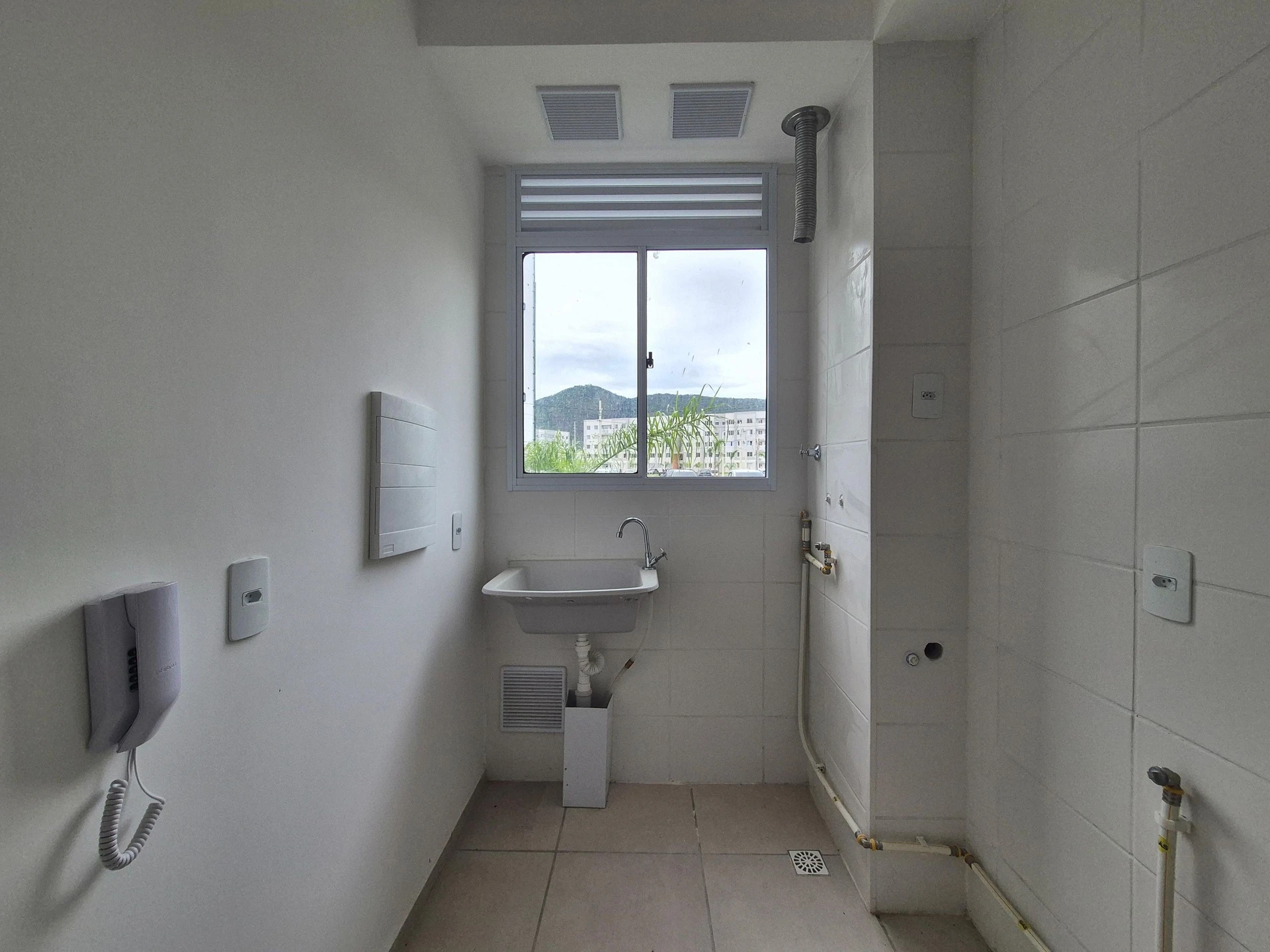 Home office in a one-bedroom apartment, 49 m² — photo 12