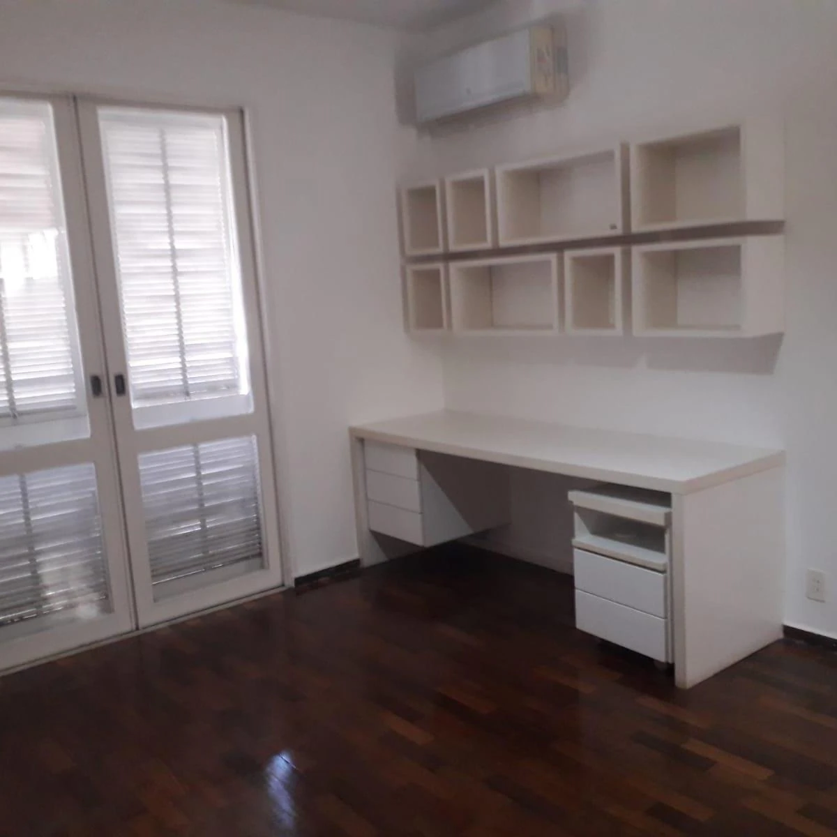 Linear penthouse with 4 bedrooms and 2 parking spots — photo 39