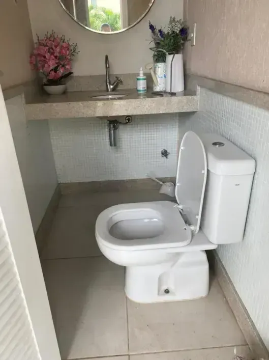 Casa mobiliada com 5 suítes e piscina e cozinha fechada — photo 17