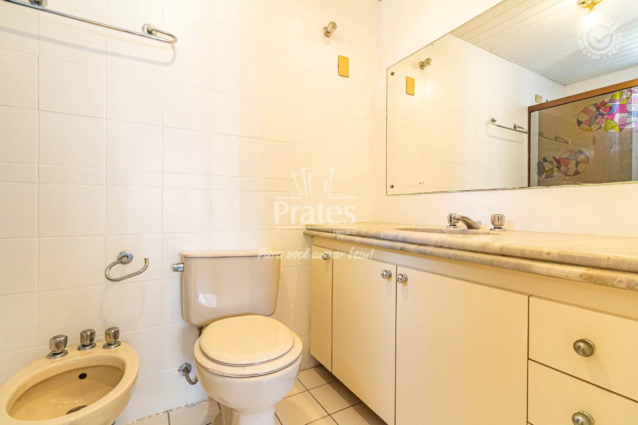 3-bedroom apartment with a home office in Curitiba — photo 12