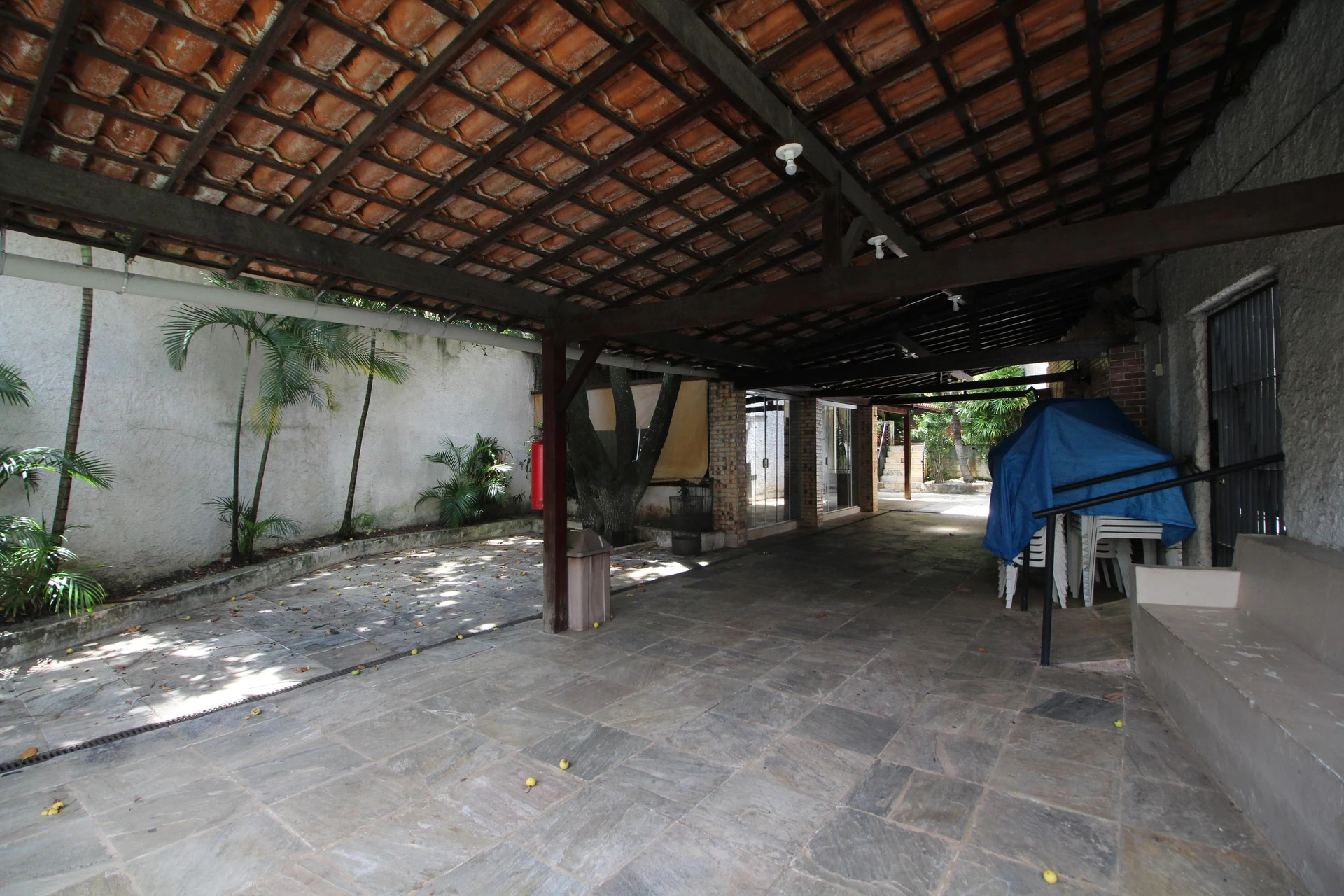 Furnished apartment, 92 m², with a washing machine — photo 26
