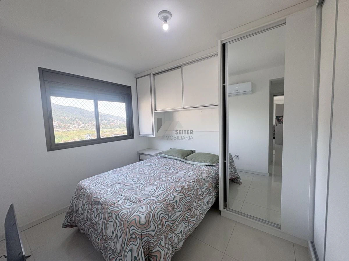 75 m² apartment with 1 en-suite bedroom and 2 baths — photo 4