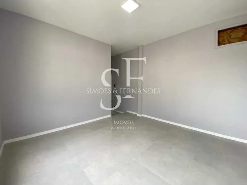 Apartment on the 5th floor with a walk-in closet — photo 8