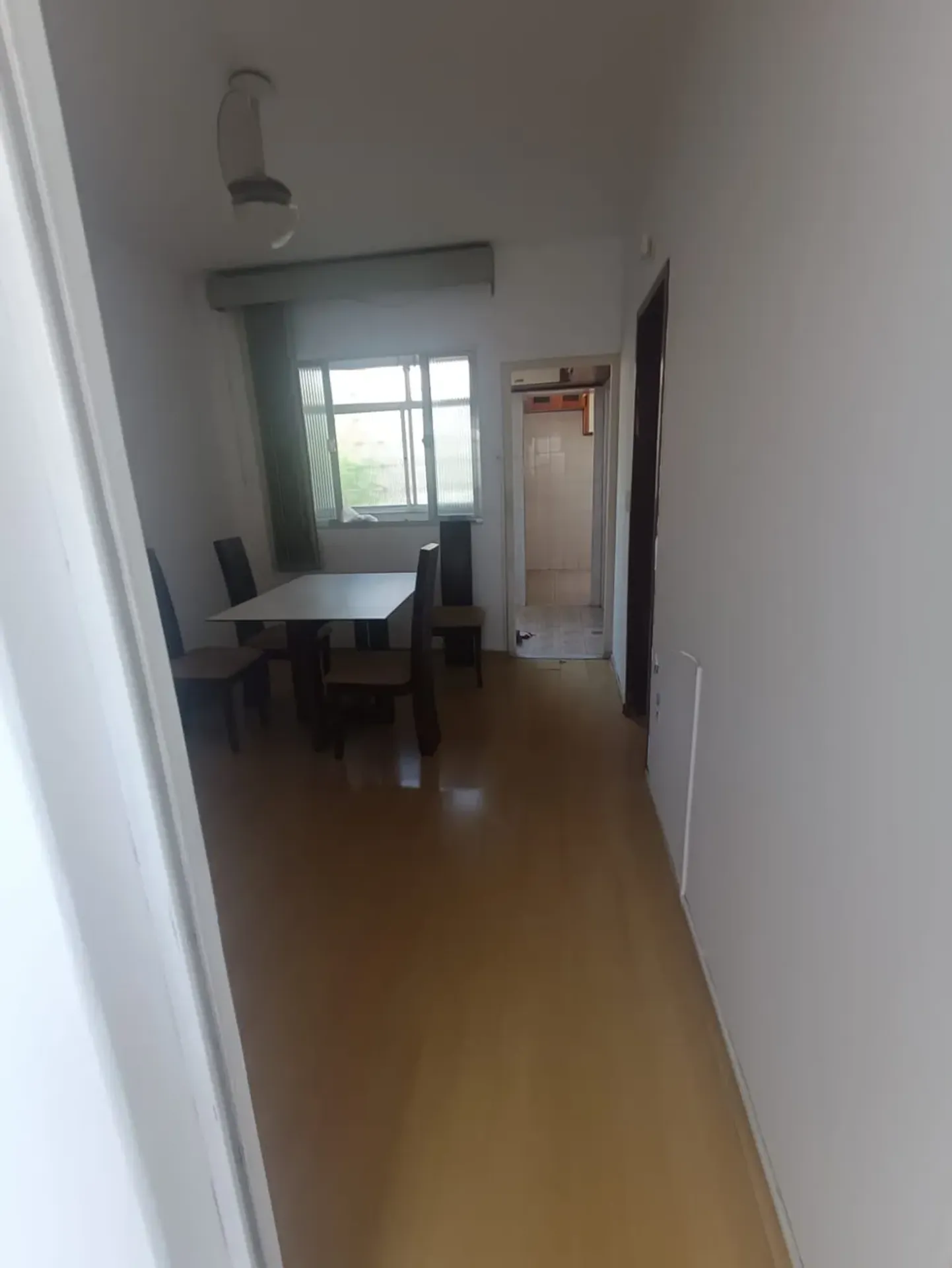 3-bedroom apartment with a closed kitchen and gas stove — photo 12