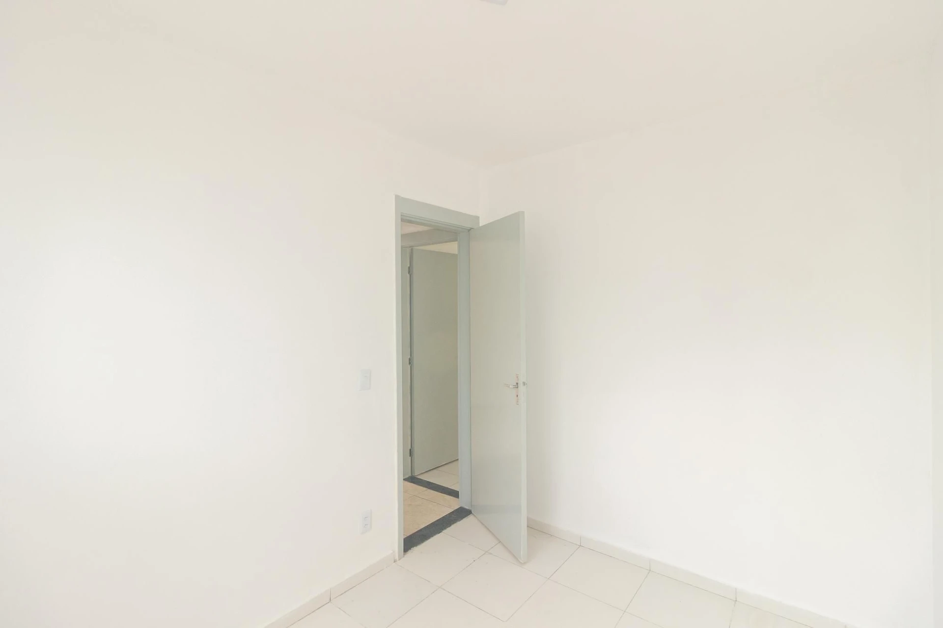 Unfurnished apartment with 2 bedrooms and open-air pool — photo 35